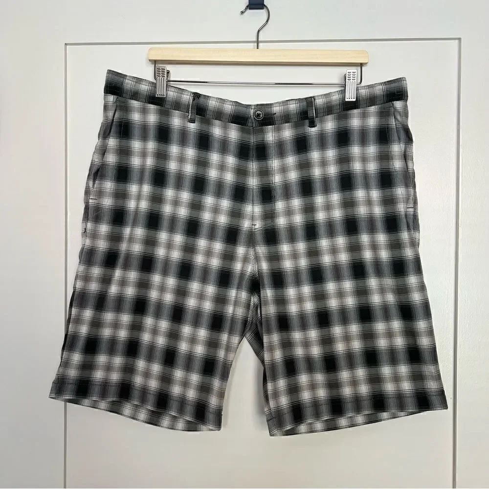 Tommy Bahama Mens Shorts Sz 38 Gray Plaid Nylon/Spandex Flat Front Chino Outdoor